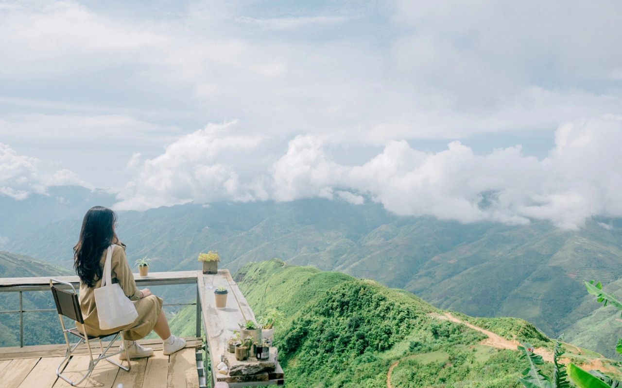 Quán cà phê tại Tà Xùa. Ảnh: Phạm Trang taxua3-1536-1695723031.webp