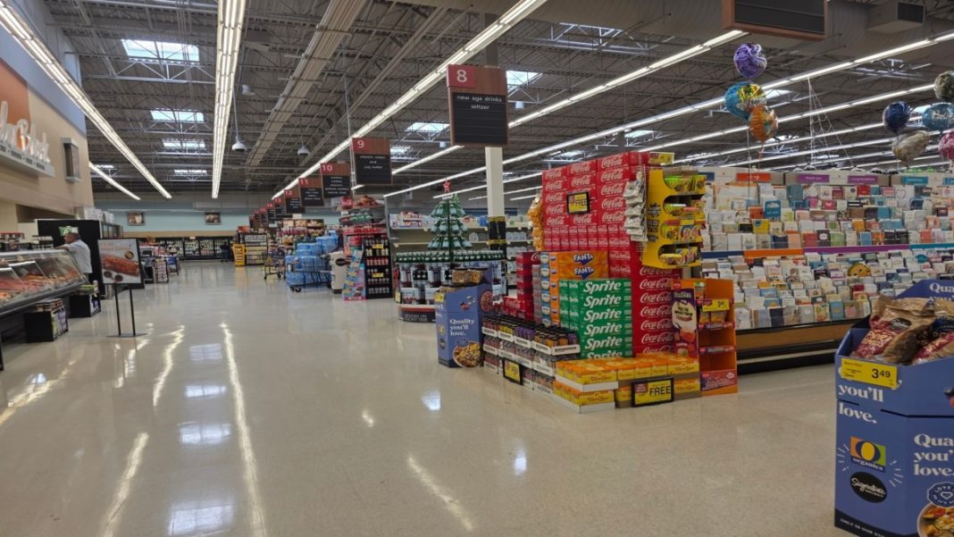 87-year-old retail grocery giant lays off 100s in store closings